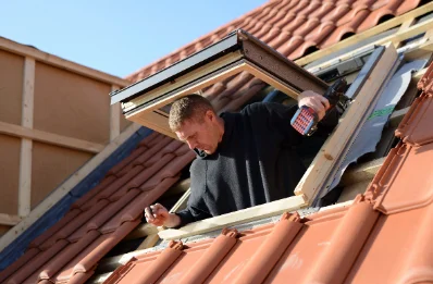 Pose de fenêtres de toit Velux à Cevins